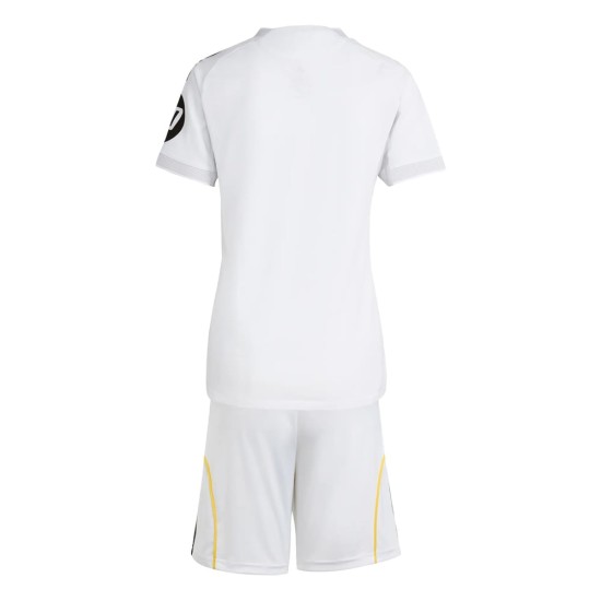Kid's Real Madrid 2025/26 Home Kit Kid's Real Madrid 2025/26 Home Kit