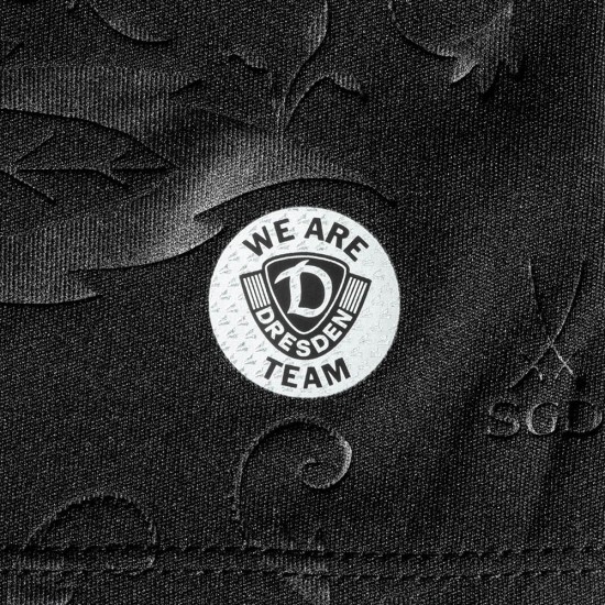 Kid's Dynamo Dresden 2025/26 Special All Black Shirt Kid's Dynamo Dresden 2025/26 Special All Black Shirt