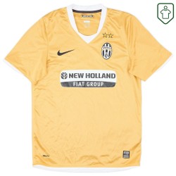 Men's Juventus 2008/09 Away Retro Shirt Men's Juventus 2008/09 Away Retro Shirt