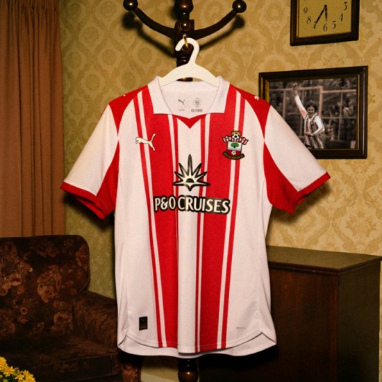 Kid's Southampton 2025/26 Home Shirt Kid's Southampton 2025/26 Home Shirt