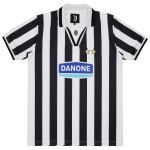 Kid's Juventus 1994/95 Home Retro Shirt Kid's Juventus 1994/95 Home Retro Shirt