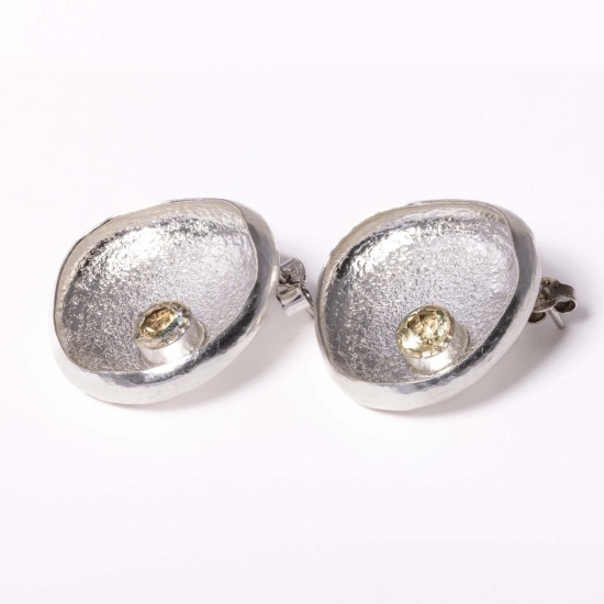 Venus triangular earrings Venus triangular earrings