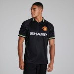 Kid's Manchester United 1998/99 Retro Shirt